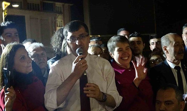 Kütahya'da CHP'li Eyüp Kahveci belediye başkanı oldu