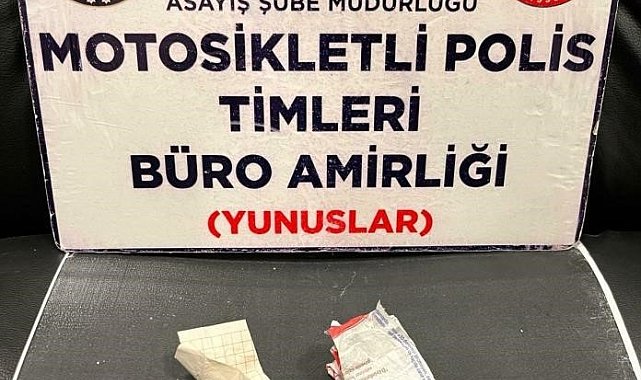 Kütahya'da Yunus Timleri bir kişinin üzerinde uyuşturucu ele geçirdi
