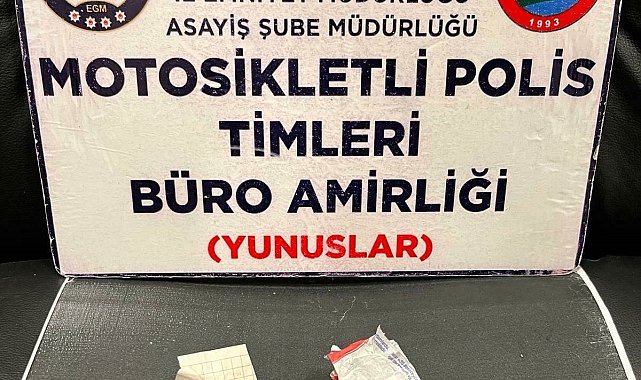 Kütahya'da Yunus Timleri bir şahsın üzerinde uyuşturucu ele geçirdi