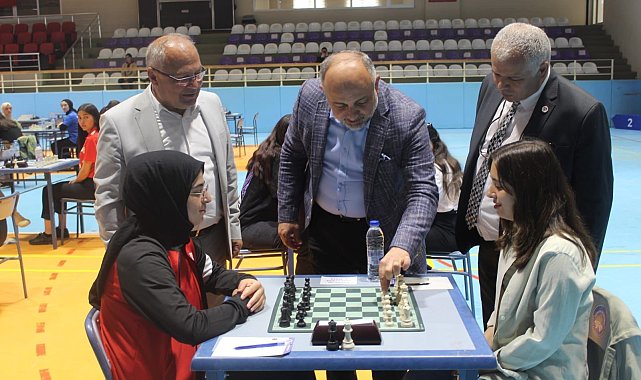 KYK Türkiye Satranç Şampiyonası Afyonkarahisar'da başladı