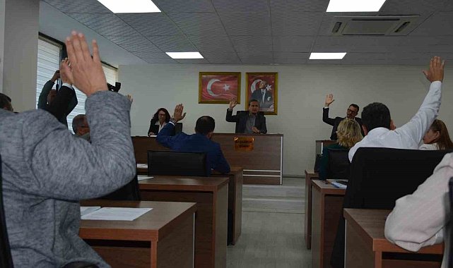 Lapseki Belediye Meclis Toplantısı yapıldı