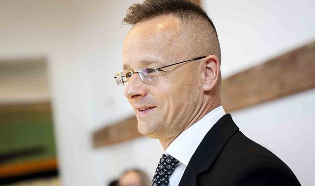 Macaristan Dışişleri Bakanı Szijjarto: "Brüksel'de yeni bir dünya savaşı hazırlığı yapılıyor"