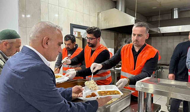 MAGİNDER'den İftar yemeği ve gıda yardımı