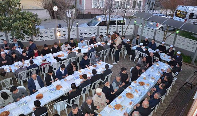 Mahallede imece usulü iftar