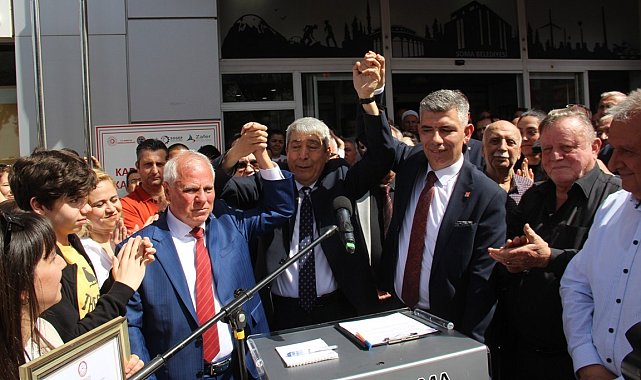 Makam odasının kapısını sökerek göreve başladı