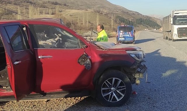 Malatya'da kamyonet şarampole uçtu: 6 yaralı