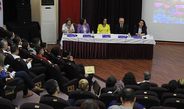 Manisa CBÜ'den kanserle mücadele paneli