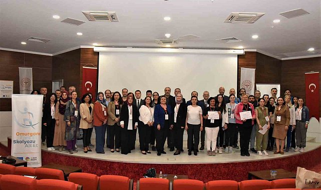 Manisa'da 'Omurganı Fark Et Skolyozu Alt Et' projesi