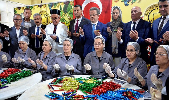 Manisa'dan şifa dağıtacak 7 ton mesir macununun duası yapıldı