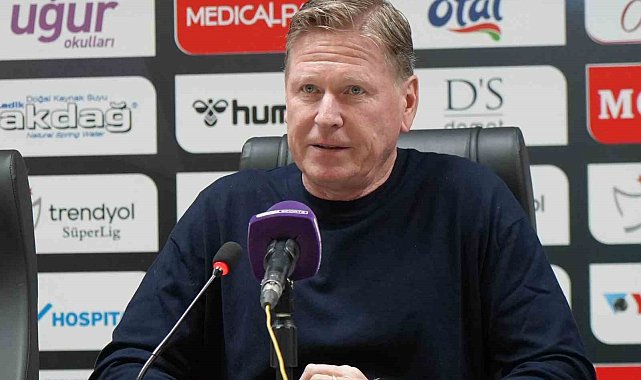 Markus Gisdol: "Aldığımız 1 puanın da iyi olduğunu düşünüyorum"
