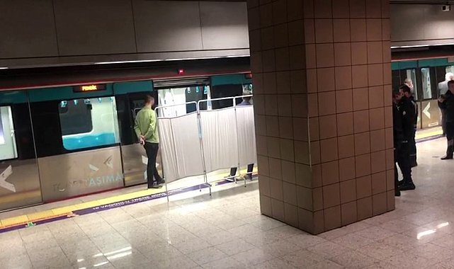 Marmaray'da raylara atlayan çocuk intihar etti