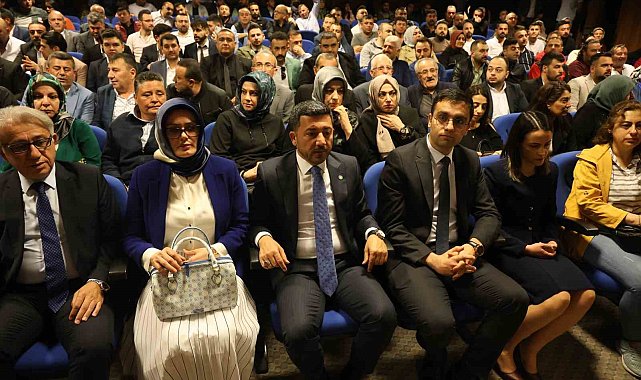 Mazbatasını alan İYİ Partili Rasim Arı: "Seçim bitti, defter kapandı"
