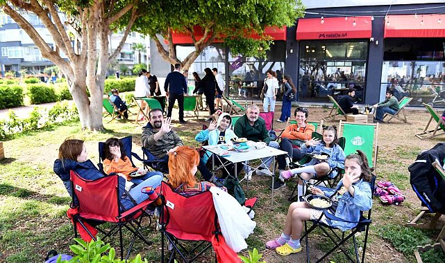 Mersin Büyükşehir Belediyesi kafeleri, bayramda günlük 7 bine yakın ziyaretçi ağırladı