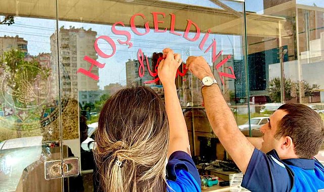 Mezitli Belediyesi, Türkçe harf kullanılmayan tabelaları kaldırdı