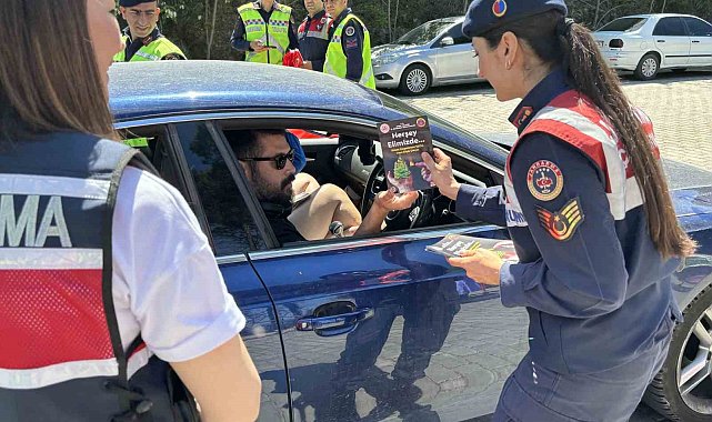 Milli Park'ta ziyaretçiler çevre konusunda bilgilendirildi