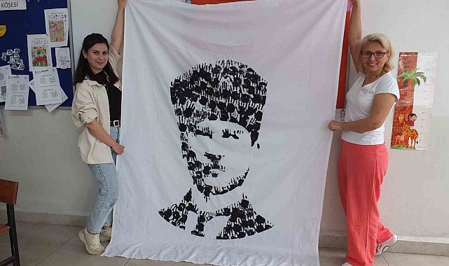 Minik öğrenciler, parmak baskısı ile Atatürk portresi yaptı