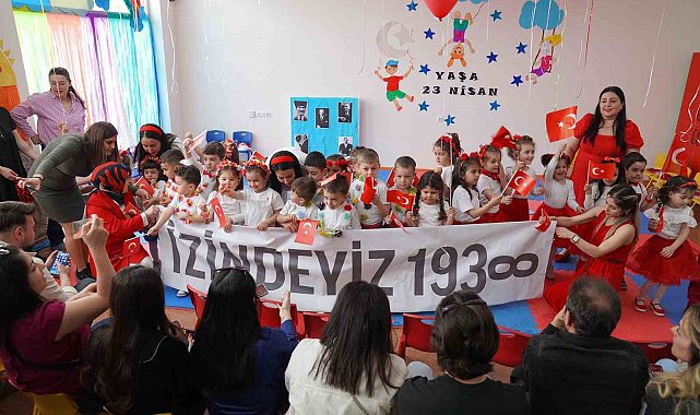 Minikler coşkuyla kutladı