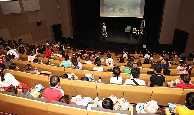 Minikler eleştirel bakış açısı kazanıyor