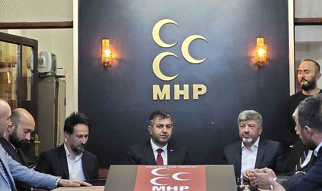 Muharrem Akçadurak: "Seçimin galibi Necdet Akel'i tebrik etti