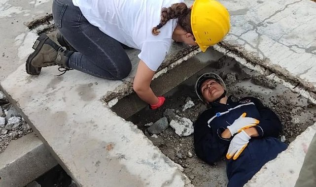 Muratpaşa afet gönüllülerine, AFAD'dan eğitim