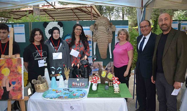 Nazilli'de öğrenciler projelerini görücüye çıkardı