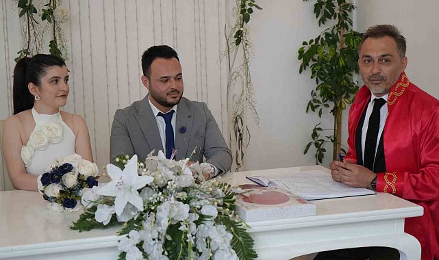 Nikah salonlarında "24.04.2024" yoğunluğu