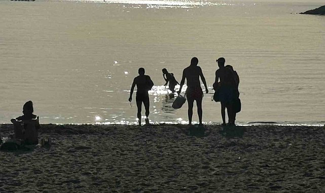 Nisan ayında Kuşadası'nda deniz keyfi