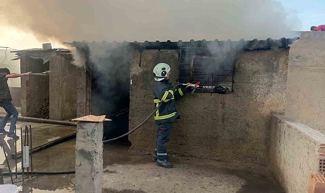 Nusaybin'de bir evde yangın çıktı