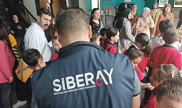 Öğrencilere &#039;siber zorbalık&#039; semineri