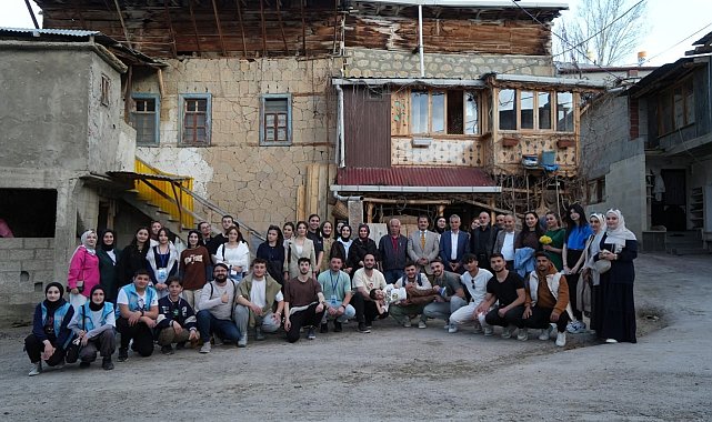 Öğrencilerin kültür gezisi renkli görüntülere sahne oldu