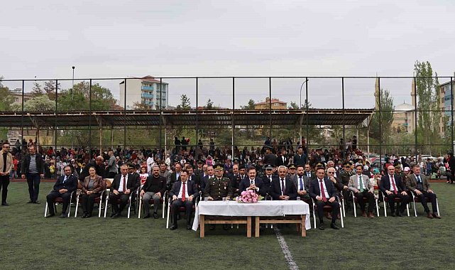 Oltu'da 23 Nisan coşkusu