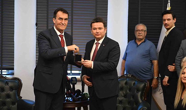 Osmangazi Belediyesi'nde örnek devir teslim
