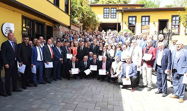 Osmangazili muhtarlar mazbatalarını aldı