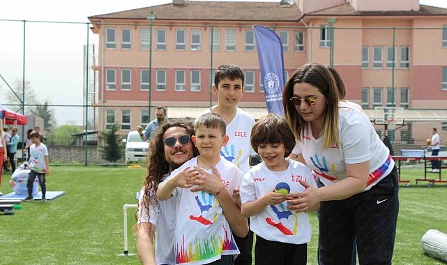 Otizm farkındalığı için anlamlı etkinlik