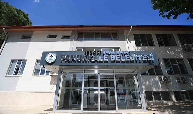Pamukkale Belediyesi tabelasına Türkiye Cumhuriyeti ibaresi eklendi