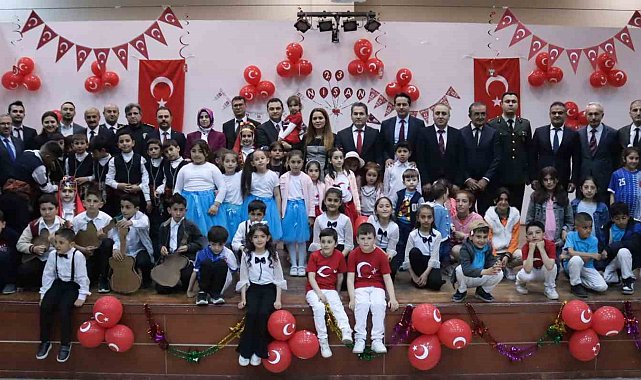 Pasinler'de 23 Nisan coşkuyla kutlandı