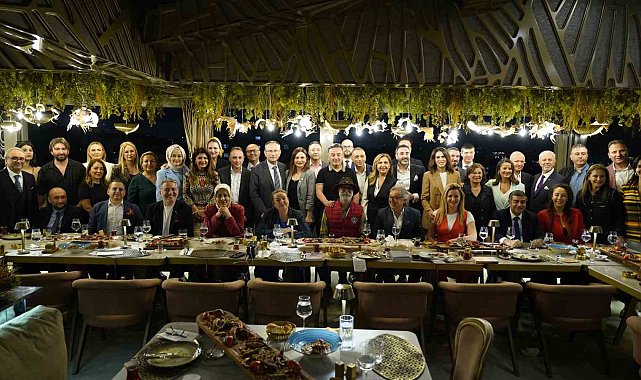 Patronlar iftar yemeğinde bir araya geldi