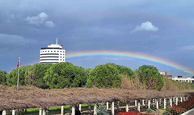 PAÜ Rektörü Kutluhan'dan Ramazan Bayramı mesajı