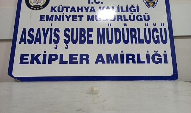 Polis ekipleri tarafından bir kişinin üzerinde bonzai ele geçirildi
