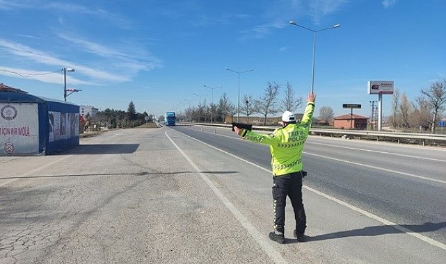 Polis ekiplerinin trafik denetiminde ceza yağdı