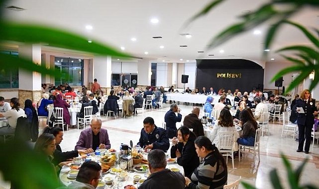 Polisevi'nde Şehit ve Gazi Aileleri ile birlikte Türk Polis Teşkilatı'nın 179'uncu Kuruluş Yılı kutlandı.