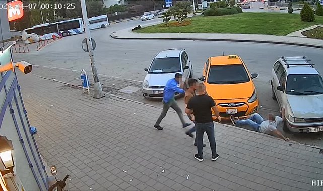 "Yan baktı" diye darp edip kaçtılar