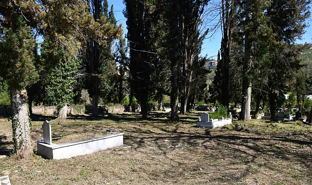 Ramazan Bayramı öncesi mezarlıkların bakımları yapıldı