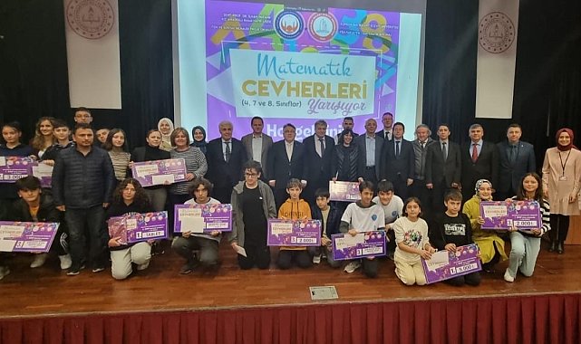 Rektör Özölçer "Matematik Cevherleri"ne ödüllerini takdim etti