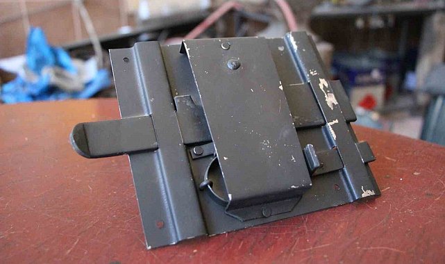 Sadece bir köyde üretiliyordu, asırlık kara kilidin tek ustası kaldı