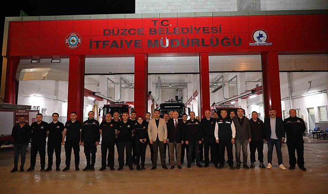 Sahuru ateş savaşçılarıyla birlikte yaptılar