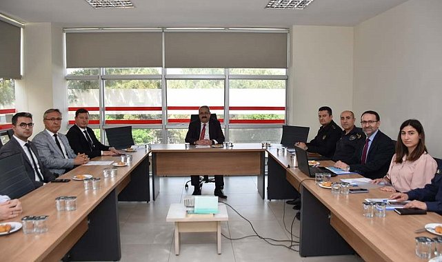 Salihli'de kadına yönelik şiddetle mücadele toplantısı yapıldı