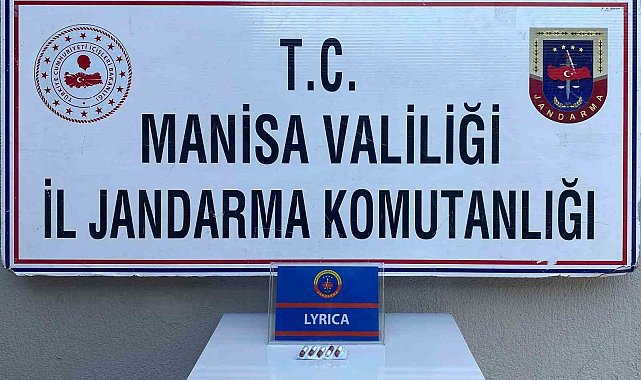 Salihli'de şüpheliden uyuşturucu hap çıktı