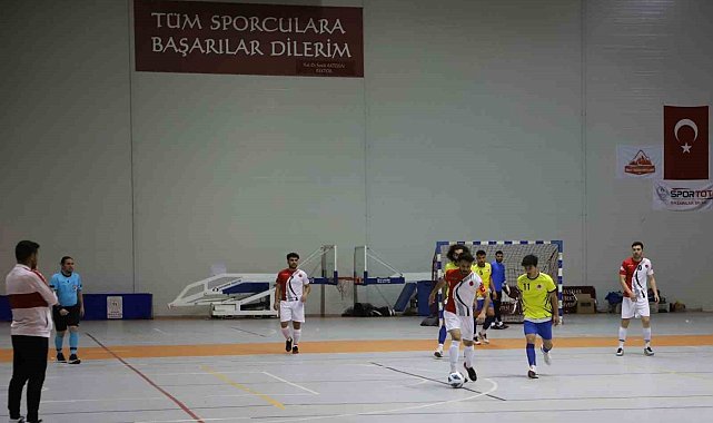 Salon Futbolu Bölgesel Lig Müsabakaları Nevşehir'de başladı