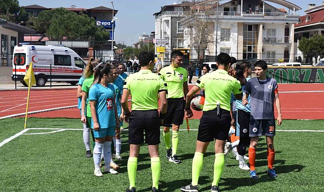 Şampiyonluğa giden Horozkentspor'dan hakeme tepki